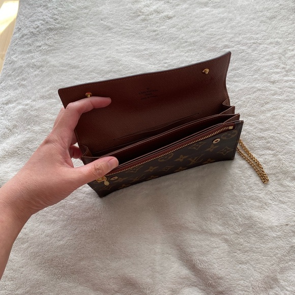 Authentic LV Louis Vuitton Monogram Accordion wallet with chain - Picture 4 of 8